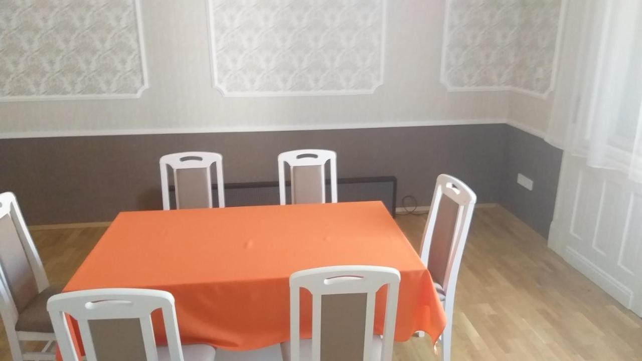 Karpatia Vendeghaz 1201 Gasthof *